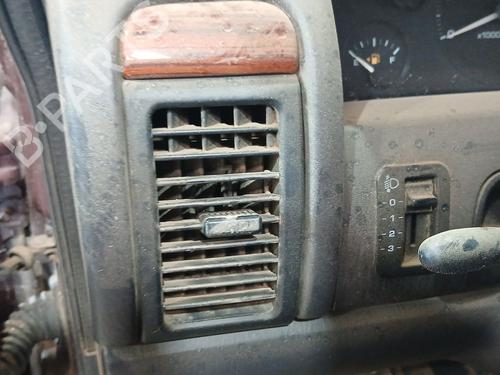 Used Air vent JEEP GRAND CHEROKEE II (WJ, WG) 3.1 TD 4x4 (140 hp) 30872610
