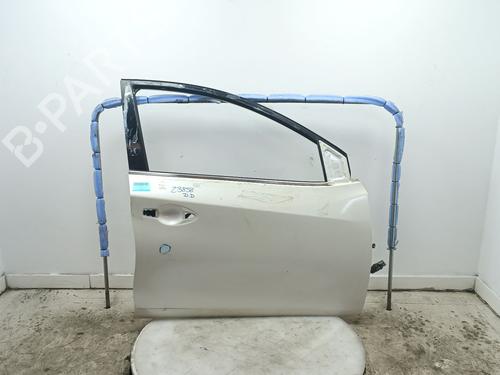 right-front-door-nissan-pulsar-hatchback-c13-2014-31998483 main image