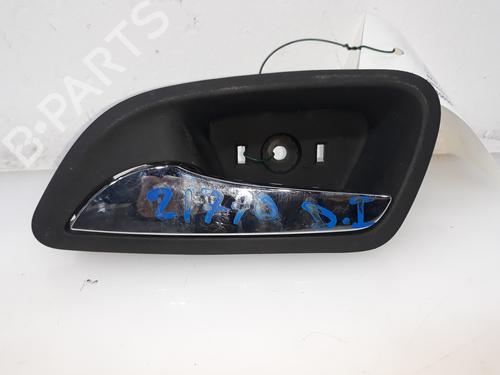 Venstre fortil invendig håndtag CHEVROLET CRUZE Hatchback (J305) 1.6 (124 hp) 11689771