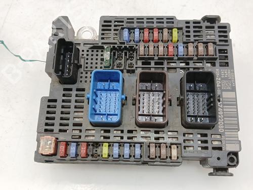 Used Fuse box Fuse box PEUGEOT 508 I (8D_) 1.6 HDi (112 hp) 40195784 40195784