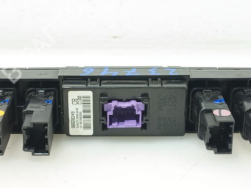 Display CHEVROLET CAPTIVA (C100, C140) 2.0 D 4WD | BP29764737C48