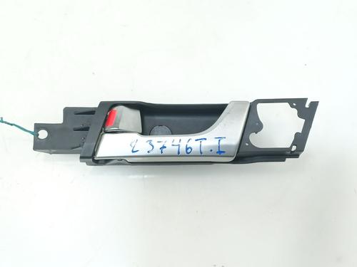 Used Rear left interior door handle CHEVROLET CAPTIVA (C100, C140) 2.0 D 4WD (150 hp) 29748336