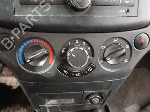 Used Climate control Climate control 38753023 38753023