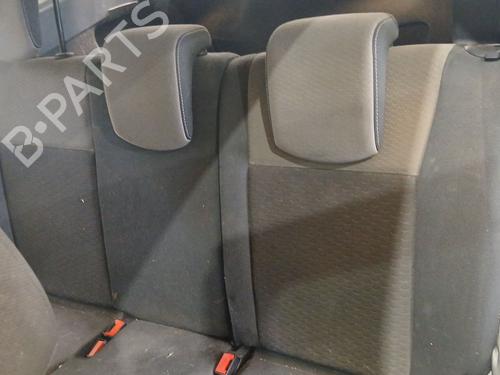 rear-seat-2nd-row-renault-clio-iii-grandtour-kr01_-2007-40125372 main image
