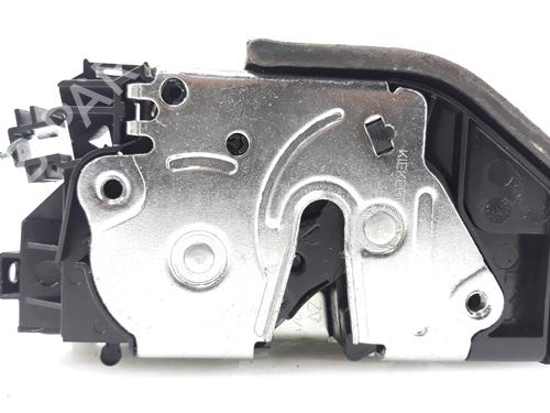 Used Rear left lock BMW 5 (F10) 530 d (245 hp) 18735744