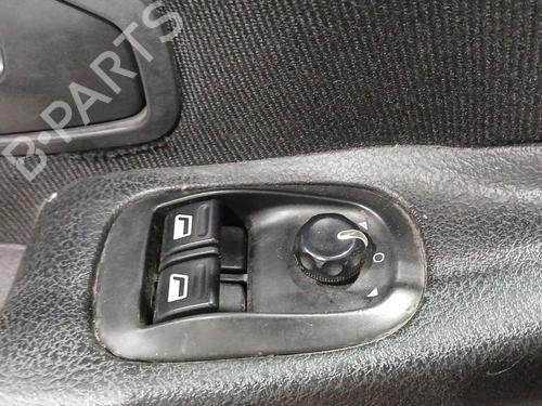Used Left front window switch PEUGEOT 306 Hatchback (7A, 7C, N3, N5) 2.0 HDI 90 (90 hp) 30873498