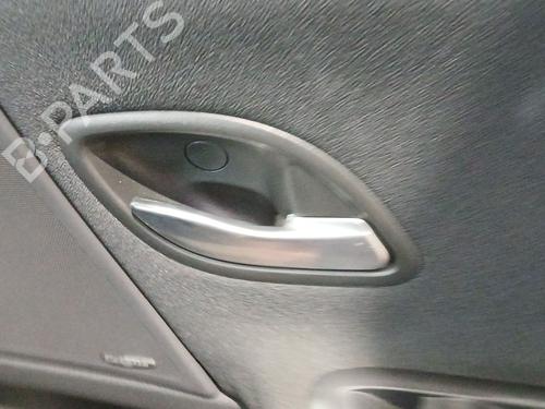 Maneta interior trasera derecha RENAULT LAGUNA II (BG0/1_) 2.0 16V (BG00, BG0K, BG0P, BG0W) (135 hp) 30933722