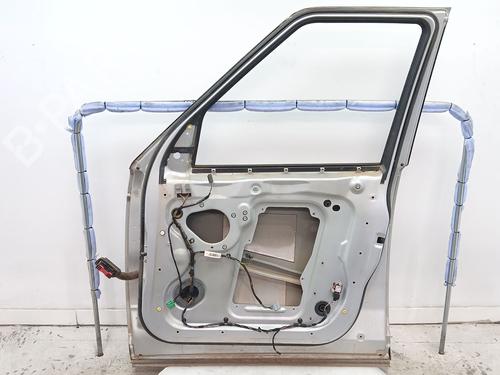 Right front door LAND ROVER DISCOVERY III (L319) 2.7 TD 4x4 | BP27341478C3