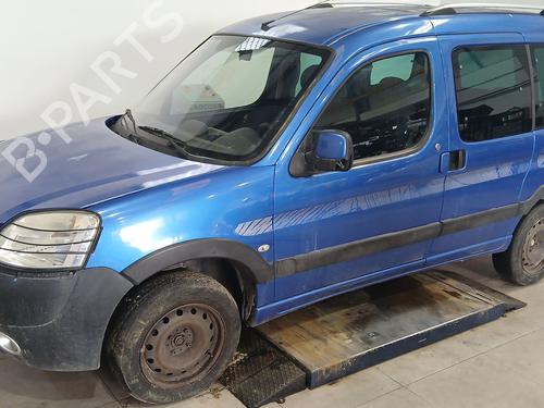 Right front fog light PEUGEOT PARTNER MPV (5_, G_) 1.6 HDi 90 | BP32092152C31 