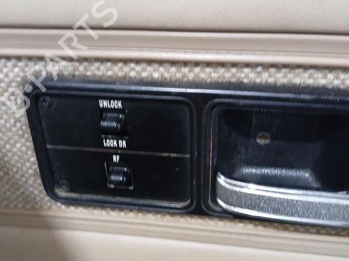 Used Right front window switch Right front window switch JEEP CHEROKEE (XJ) 2.1 TD (87 hp) 34276151 34276151