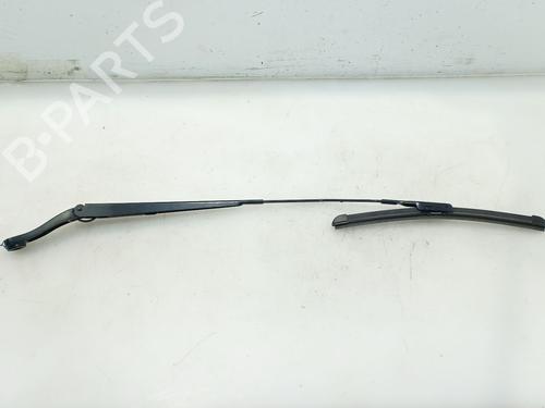 Used Front windshield wiper arm MG MG ZS SUV (AZS1) 1.0 T-GDi (111 hp) 30549863
