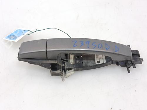 Used Front right exterior door handle Front right exterior door handle LAND ROVER RANGE ROVER SPORT I (L320) 2.7 D 4x4 (190 hp) 34137518 34137518