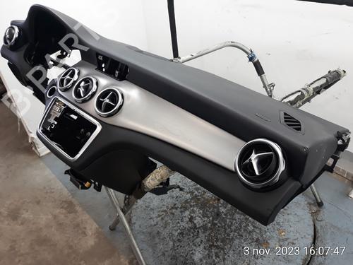 Dashboard MERCEDES-BENZ GLA-CLASS (X156) GLA 200 CDI / d (156.908) | BP15846215C46 