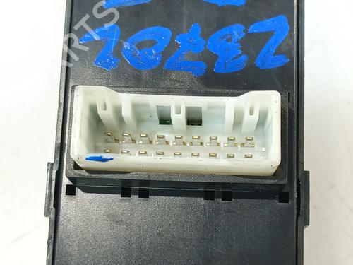 Left front window switch HYUNDAI i20 II (GB, IB) 1.0 T-GDI | BP31947557I27