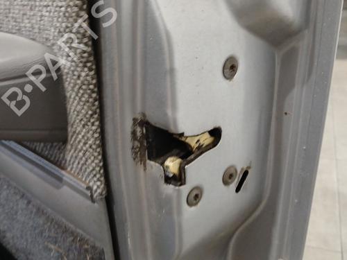 Used Front right lock Front right lock JEEP CHEROKEE (XJ) 4.0 i 4x4 (178 hp) 34343135 34343135