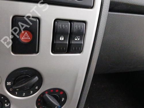 right-front-window-switch-dacia-logan-ls_-2004-32686779 main image