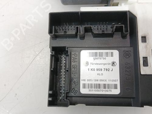 Right front window motor VW GOLF PLUS V (5M1, 521) 1.9 TDI | BP36452498E20 - Image 4
