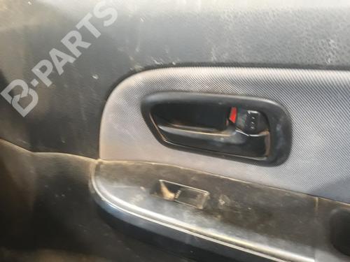 Used Front right interior door handle Front right interior door handle SUZUKI GRAND VITARA II (JT, TE, TD) 1.9 DDiS All-wheel Drive (JT419, TD44, JB419WD, JB419XD,... (129 hp) 10646983 10646983