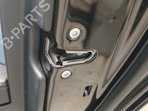 Używane Zamek drzwi tylnych prawych MERCEDES-BENZ C-CLASS (W205) C 220 BlueTEC / d (205.002, 205.004) (170 hp) 29856424
