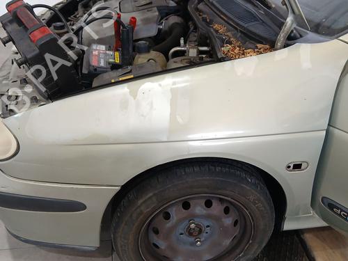 Used Left front fenders RENAULT MEGANE I (BA0/1_) 1.9 dCi (BA05, BA1F) (102 hp) 29824098