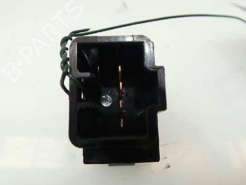 Switch KIA CARENS II MPV (FJ) 2.0 CRDi | BP1598356I30 