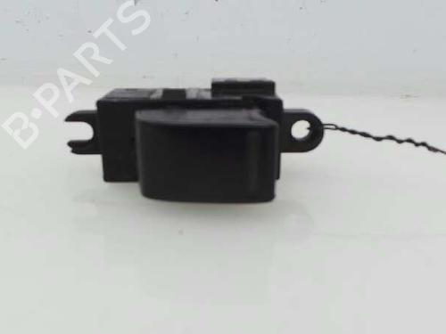 Used Left rear window switch NISSAN PRIMERA Hatchback (P12) 2.2 dCi (139 hp) 1335414