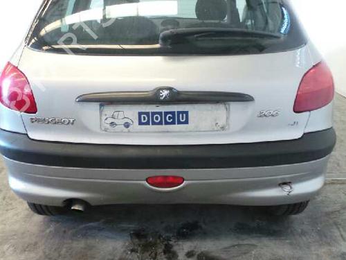 Fuse box PEUGEOT 206 Hatchback (2A/C) 2.0 HDI 90 | BP416194E1 