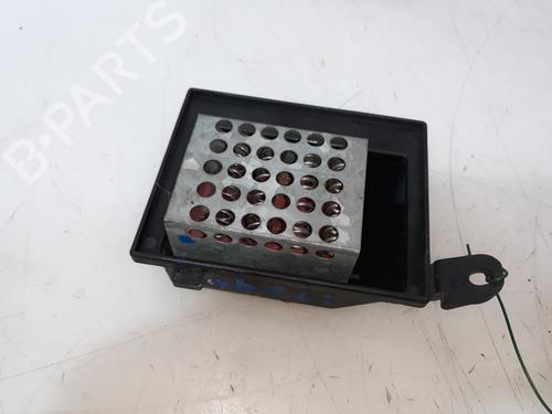 Used Heater resistor MERCEDES-BENZ VITO / MIXTO Van (W639) 115 CDI (639.601, 639.603, 639.605) (150 hp) 15585040