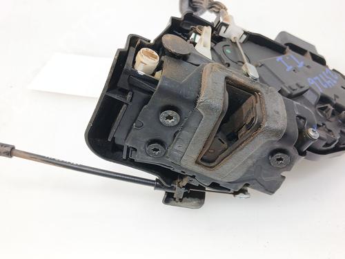 Rear left lock LAND ROVER DISCOVERY III (L319) 2.7 TD 4x4 | BP27340492C100 
