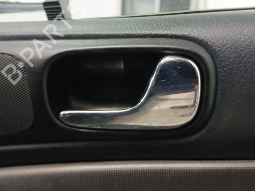 front-right-interior-door-handle-audi-a4-b5-8d2-1994-1995-1996-1997-1998-1999-2000-2001-34369881 main image