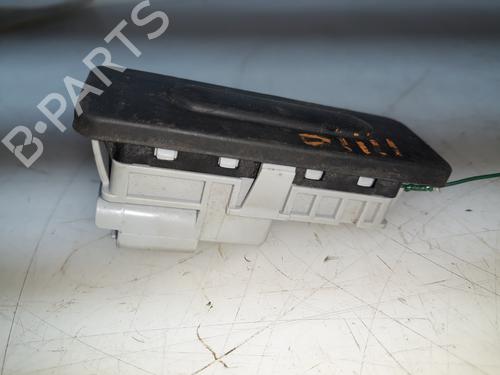 Trunk håndtak RENAULT MEGANE IV Hatchback (B9A/M/N_) 1.3 TCe 115 (B9N9) (116 hp) 12496451