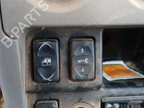 Used Left front window switch Left front window switch 37031066 37031066