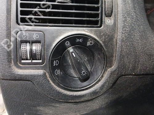 Used Headlight switch VW GOLF IV (1J1) 1.9 TDI (110 hp) 28188829