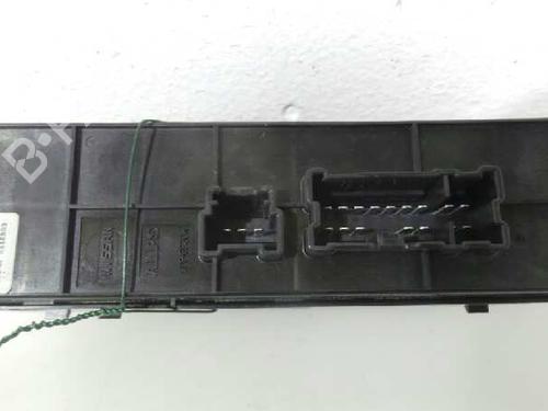 Left front window switch NISSAN JUKE (F15) 1.5 dCi | BP5327570I27 