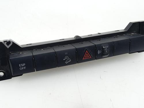 Used Warning switch JEEP GRAND CHEROKEE III (WH, WK) 3.0 CRD 4x4 (218 hp) 21381614