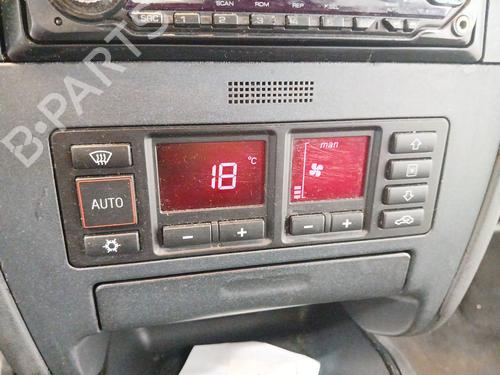 Used Climate control Climate control 38176058 38176058