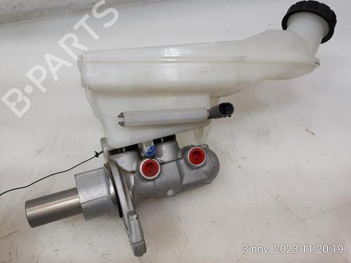 Used Brake master cylinder MERCEDES-BENZ GLA-CLASS (X156) GLA 200 CDI / d (156.908) (136 hp) 15833811