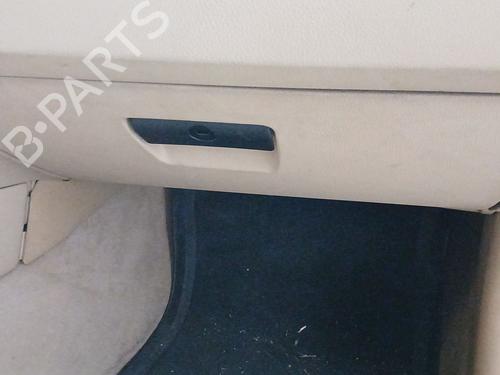 Guantera BMW 3 (E90) 320 d (177 hp) 30872499
