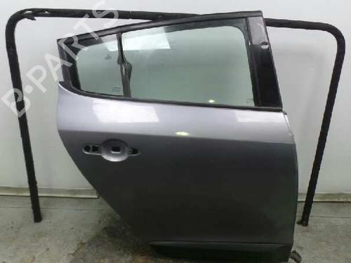 Used Right rear door RENAULT MEGANE III Hatchback (BZ0/1_, B3_) 1.9 dCi (BZ0N, BZ0J) (131 hp) 6112710