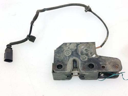 Used Hood lock SEAT ALTEA (5P1) 1.9 TDI (105 hp) 25901247