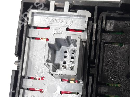 Switch RENAULT MEGANE III Hatchback (BZ0/1_, B3_) 1.2 TCe (BZ2B, BZ11) | BP18694492I30 