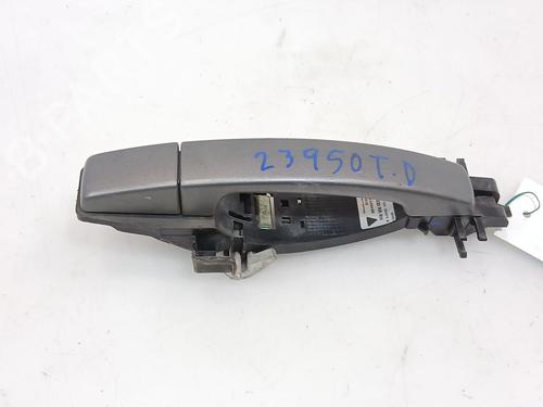 Used Rear right exterior door handle Rear right exterior door handle LAND ROVER RANGE ROVER SPORT I (L320) 2.7 D 4x4 (190 hp) 34137521 34137521