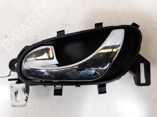 Venstre fortil invendig håndtag RENAULT KADJAR (HA_, HL_) 1.3 TCe 160 (HLNC) (160 hp) 7249850