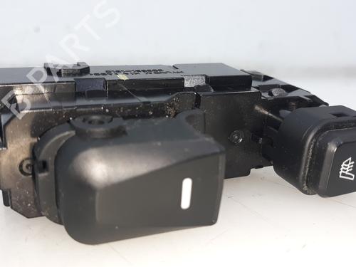 Used Left rear window switch HYUNDAI ix35 (LM, EL, ELH) 1.7 CRDi (116 hp) 16643307
