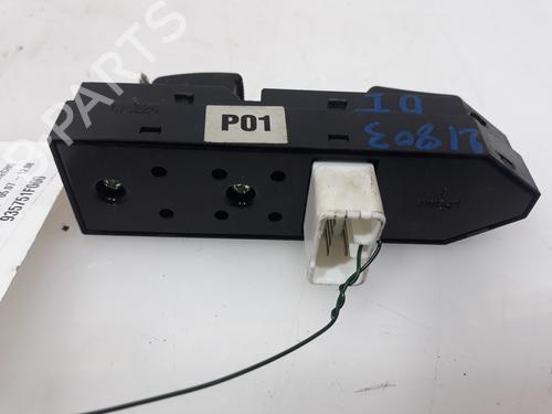 Right front window switch KIA SPORTAGE II (JE_, KM_)  | BP13045720I26 