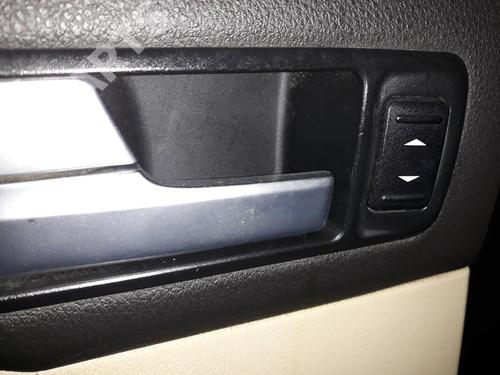 Used Left rear window switch Left rear window switch FORD C-MAX (DM2) 2.0 TDCi (136 hp) 8816218 8816218