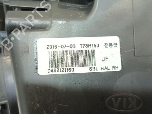 Right headlight KIA OPTIMA (JF) 1.7 CRDi | BP31827798C29
