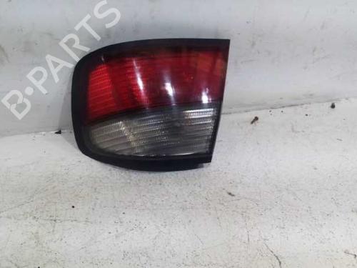 Used Right taillight NISSAN PRIMERA (P11) [1996-2002]  2955631