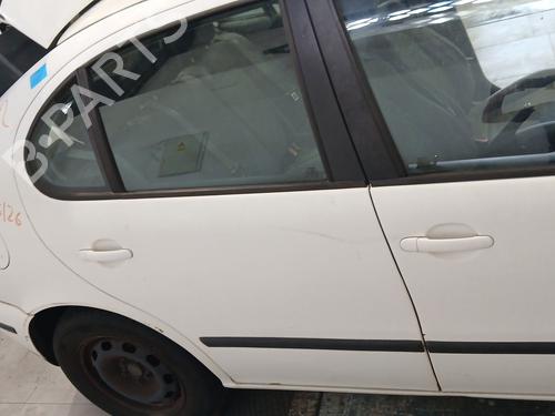 Dør højre bagtil Dør højre bagtil 38801644 38801644