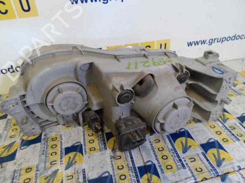 Right headlight HYUNDAI COUPE I (RD) 1.6 16V | BP70461C29 